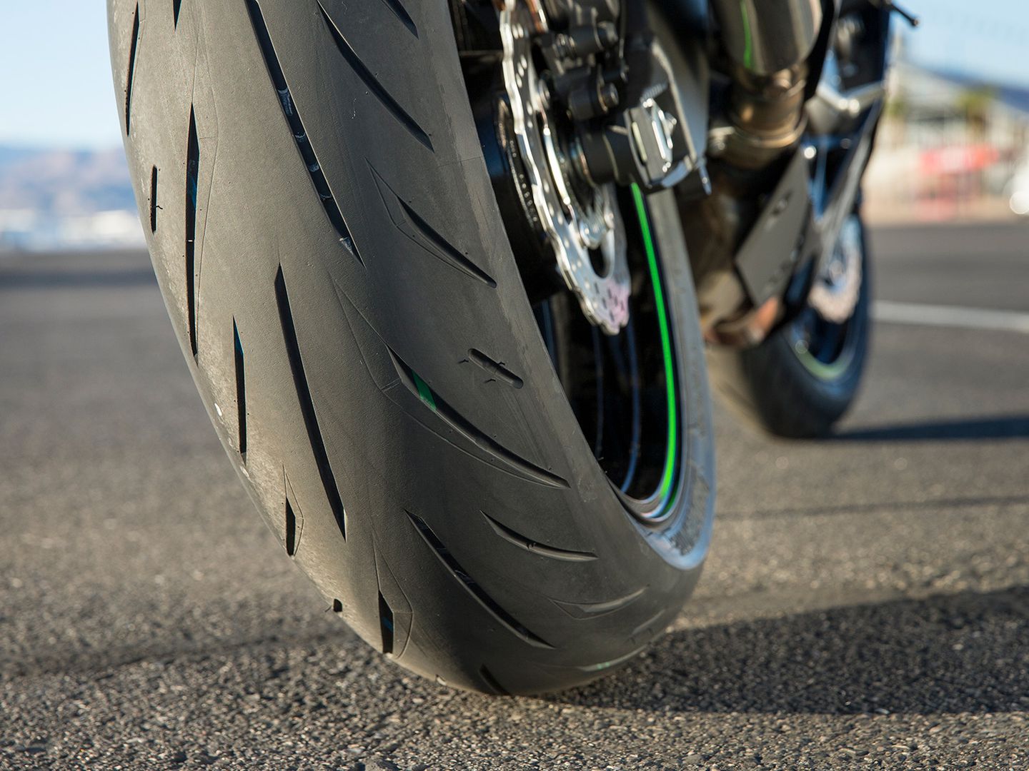 bridgestone-s22-tire-review